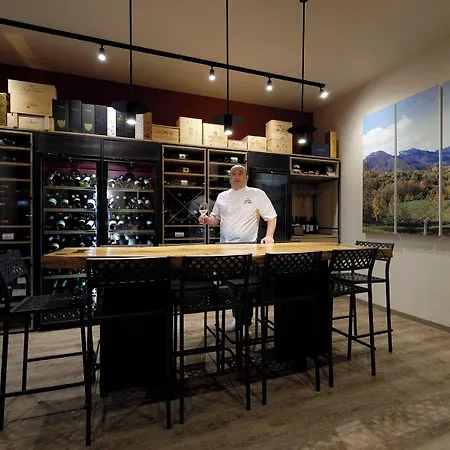 Отель Hotel Ristorante La Rua Carre